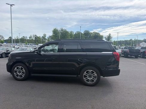 Used 2025 Ford Expedition Active AWD/4WD image 16
