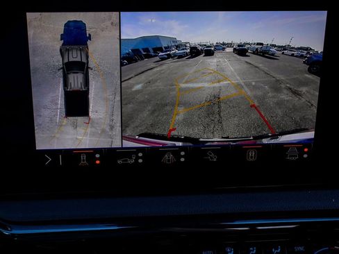 Used 2024 GMC Sierra 2500 AT4 w/ Technology Package image 20