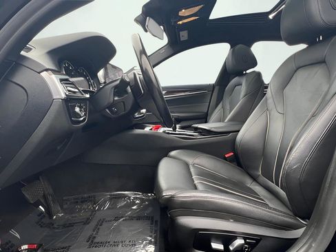Used 2019 BMW 530i xDrive w/ Convenience Package image 13