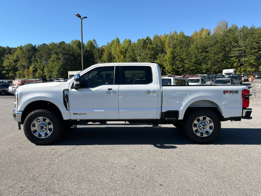 Used 2025 Ford F250 Lariat w/ Chrome Package AWD/4WD image 4