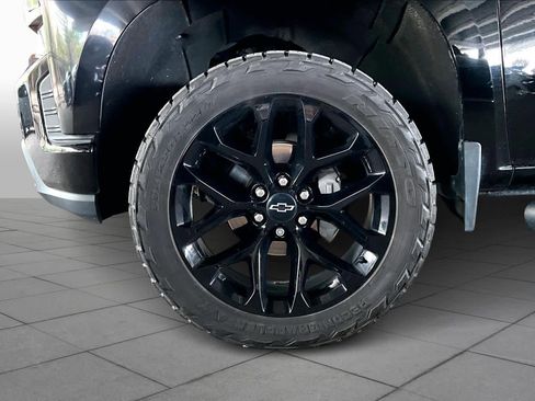 Used 2020 Chevrolet Silverado 1500 LT Trail Boss w/ Midnight Edition image 10