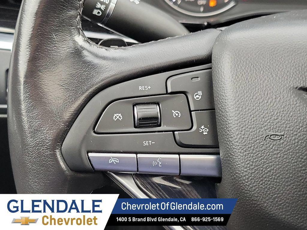 Used 2024 Cadillac XT6 Premium Luxury FWD image 33