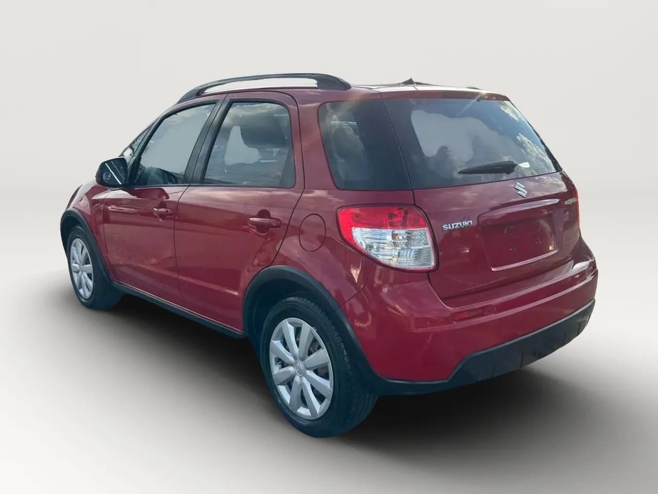 Used 2010 Suzuki SX4 Hatchback FWD image 4