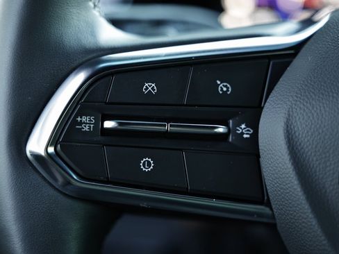 Used 2025 Chevrolet Tahoe High Country image 35