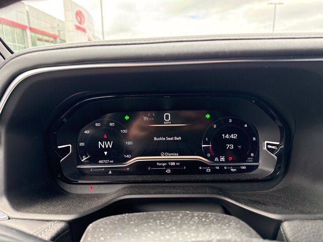Used 2022 GMC Yukon Denali AWD/4WD image 9