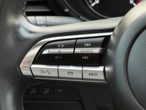 Used 2023 MAZDA MAZDA3 s image 22