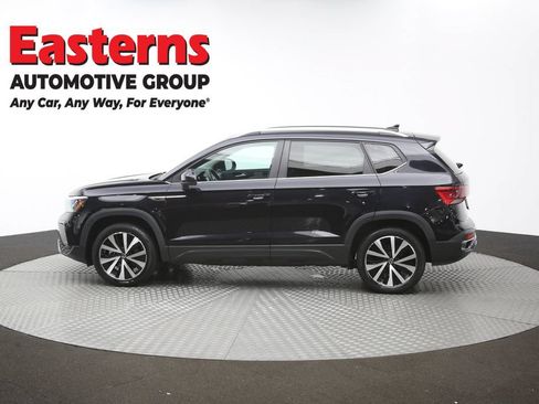Used 2024 Volkswagen Taos SE FWD image 59