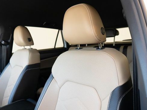 Used 2024 Volkswagen Atlas Cross Sport SE image 15