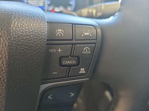 Used 2025 Toyota Camry XSE FWD image 17
