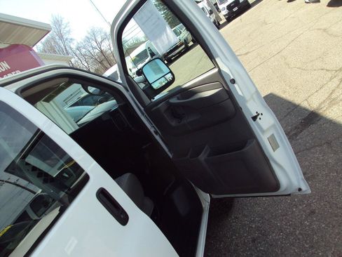 Used 2013 Chevrolet Express 1500 AWD w/ Power Package image 16