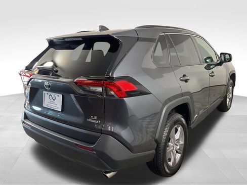 Used 2023 Toyota RAV4 LE AWD/4WD image 9
