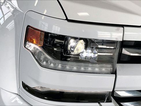 Used 2017 Chevrolet Silverado 1500 LTZ Z71 image 31