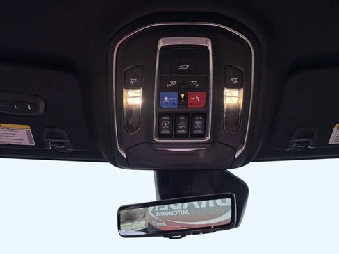 New 2025 Jeep Grand Cherokee L Limited w/ Luxury Tech Group II image 18