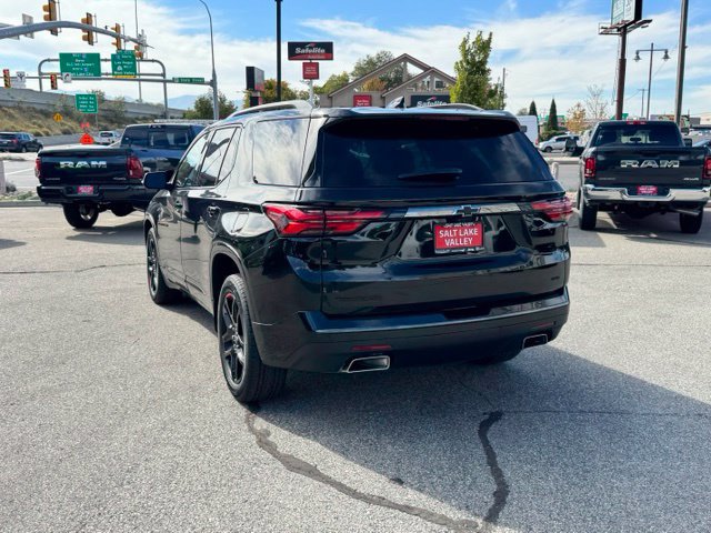 Used 2023 Chevrolet Traverse Premier w/ Redline Edition AWD/4WD image 5