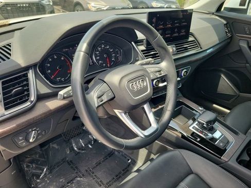 Certified 2023 Audi Q5 Premium w/ Convenience Package AWD/4WD image 17