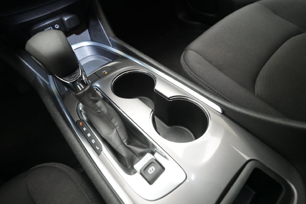 Used 2025 Chevrolet Malibu LT FWD image 16