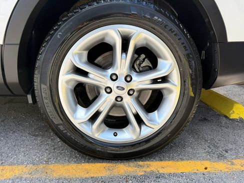 Used 2015 Ford Explorer Limited w/ Equipment Group 301A AWD/4WD image 20