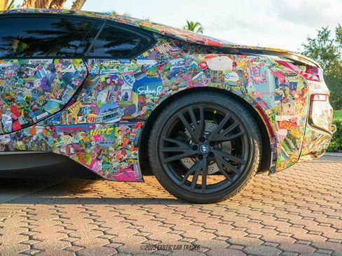 Used 2017 BMW i8 image 5