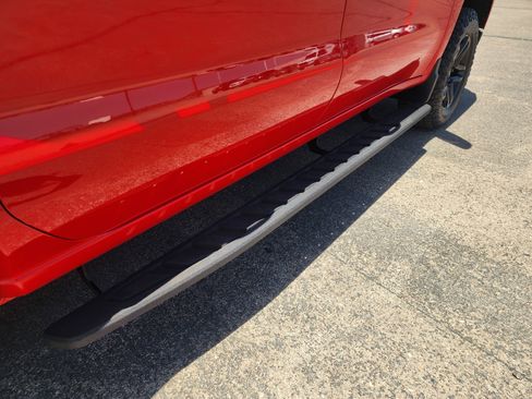 Used 2024 Chevrolet Silverado 1500 LT Trail Boss AWD/4WD image 14