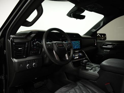 Used 2025 GMC Sierra 1500 AT4 w/ AT4 Premium Package image 29