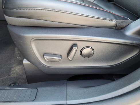 Used 2025 Ford Escape ST-Line AWD/4WD image 12