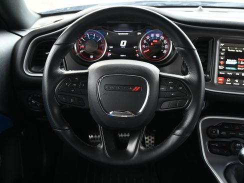 Used 2022 Dodge Challenger R/T Scat Pack image 17