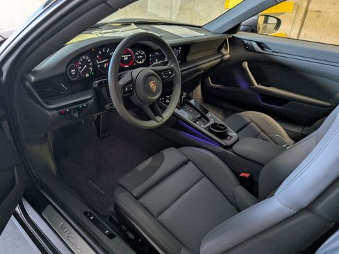 Used 2023 Porsche 911 Carrera image 22