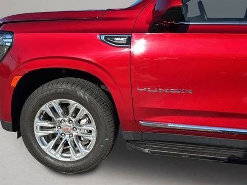 Used 2023 GMC Yukon SLT image 34