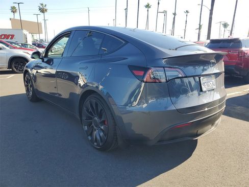Used 2023 Tesla Model Y Performance image 3