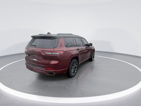 Used 2024 Jeep Grand Cherokee L Summit image 18