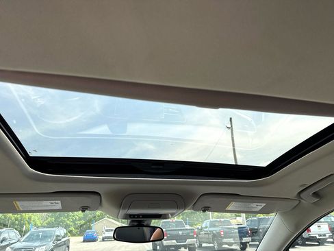 Used 2018 Buick Enclave Premium w/ Experience Buick Package image 18