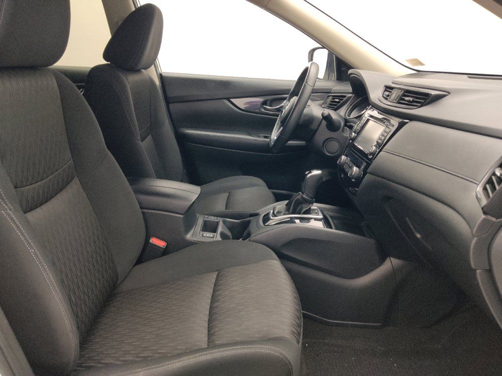 Used 2017 Nissan Rogue SV w/ SV Premium Package FWD image 21