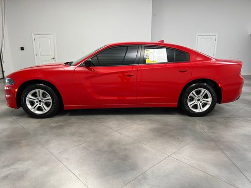 Used 2023 Dodge Charger SXT RWD image 4