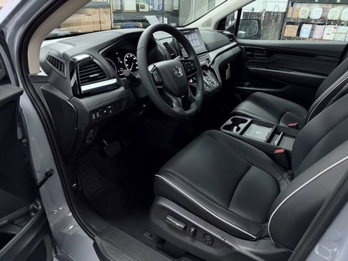 Used 2025 Honda Odyssey Touring image 19