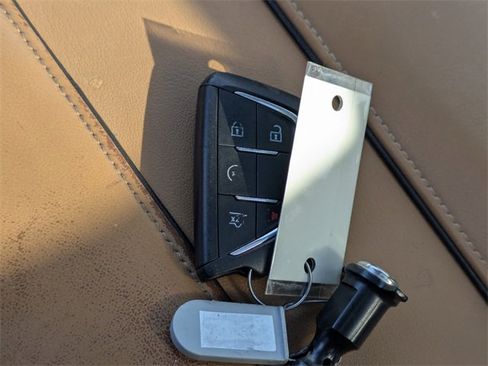 Used 2021 Cadillac Escalade Sport w/ Driver Assist Tech Package image 39