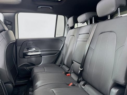 New 2026 Mercedes-Benz GLB 250 image 7