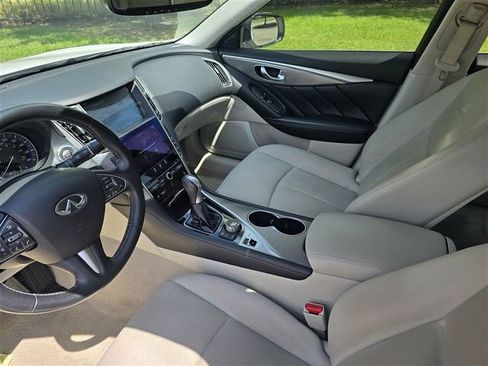 Used 2014 INFINITI Q50 Premium w/ Navigation Package RWD image 12