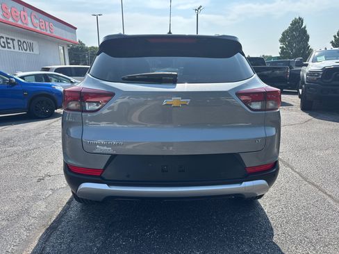Used 2023 Chevrolet TrailBlazer LT w/ Convenience Package FWD image 4