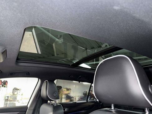 Used 2024 Volkswagen Atlas Cross Sport SEL Premium R-Line image 21