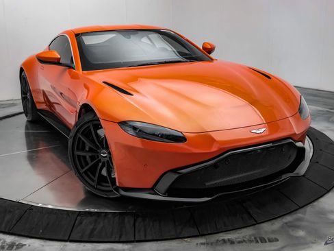 Used 2020 Aston Martin V8 Vantage Coupe RWD image 29