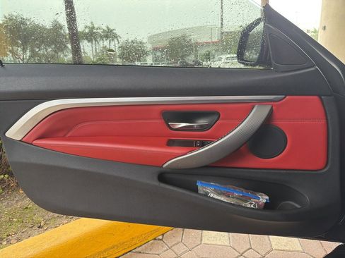 Used 2019 BMW 430i Coupe w/ M Sport Package image 4