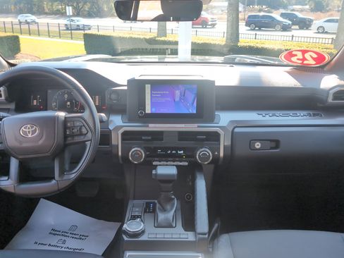 Certified 2025 Toyota Tacoma SR5 image 29