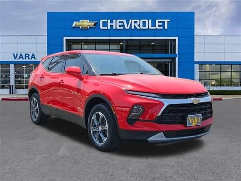 Used 2023 Chevrolet Blazer LT FWD image 7