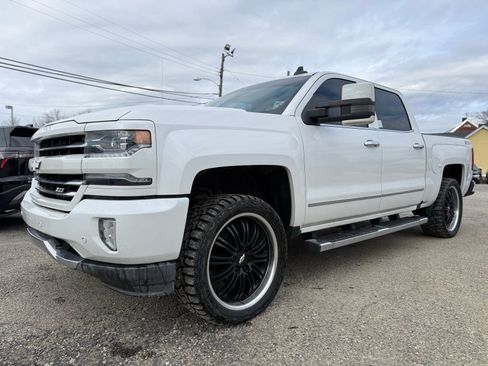 Used 2017 Chevrolet Silverado 1500 LTZ Z71 w/ LTZ Plus Package image 2