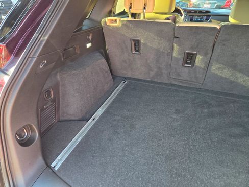 Used 2017 Cadillac XT5 Luxury image 58