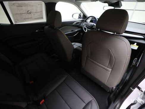 New 2026 Chevrolet Trax ACTIV FWD image 12