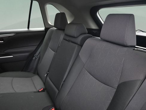 Certified 2025 Toyota RAV4 XLE image 33