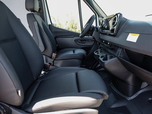 New 2026 Mercedes-Benz Sprinter 2500 image 16