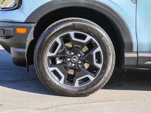 Used 2023 Ford Bronco Sport Outer Banks w/ Tech Package AWD/4WD image 12
