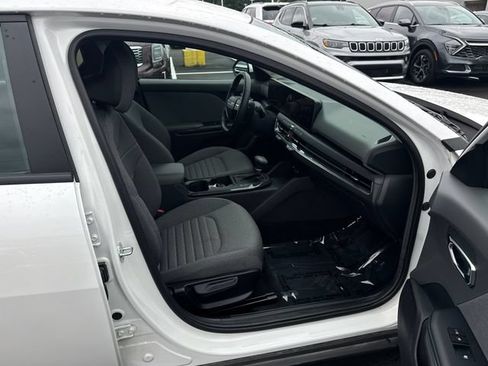 Certified 2025 Kia K4 EX FWD image 10